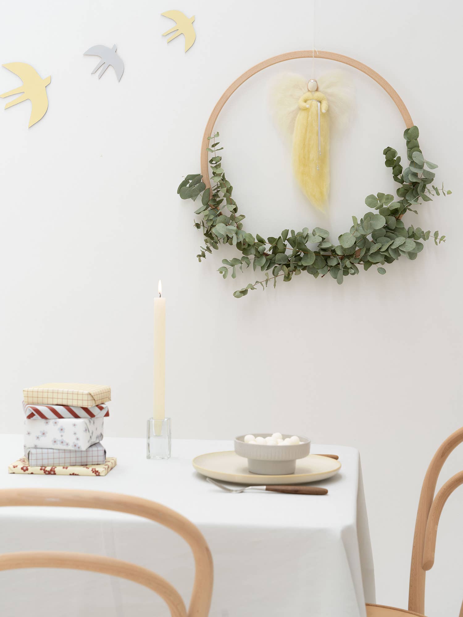 Jurianne Matter – Großhandel Dekofigur – IRINI Wollengel - blassgelb2