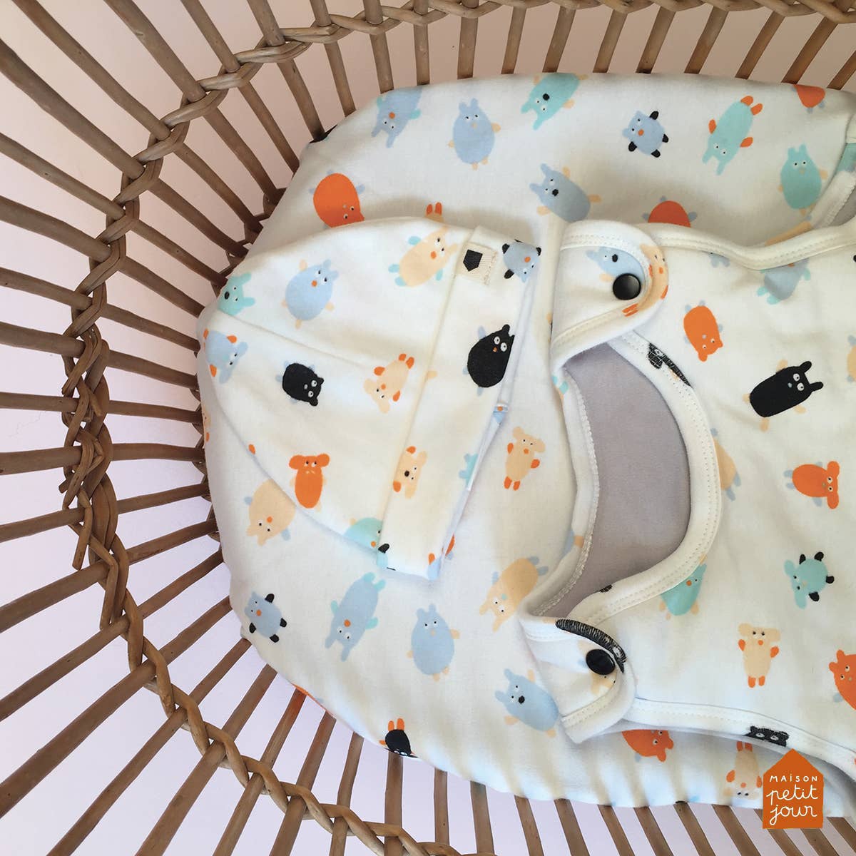 multicoloured AD270L SLEEPING BAG THE STUFFED ANIMALS for wholesale on Faire6