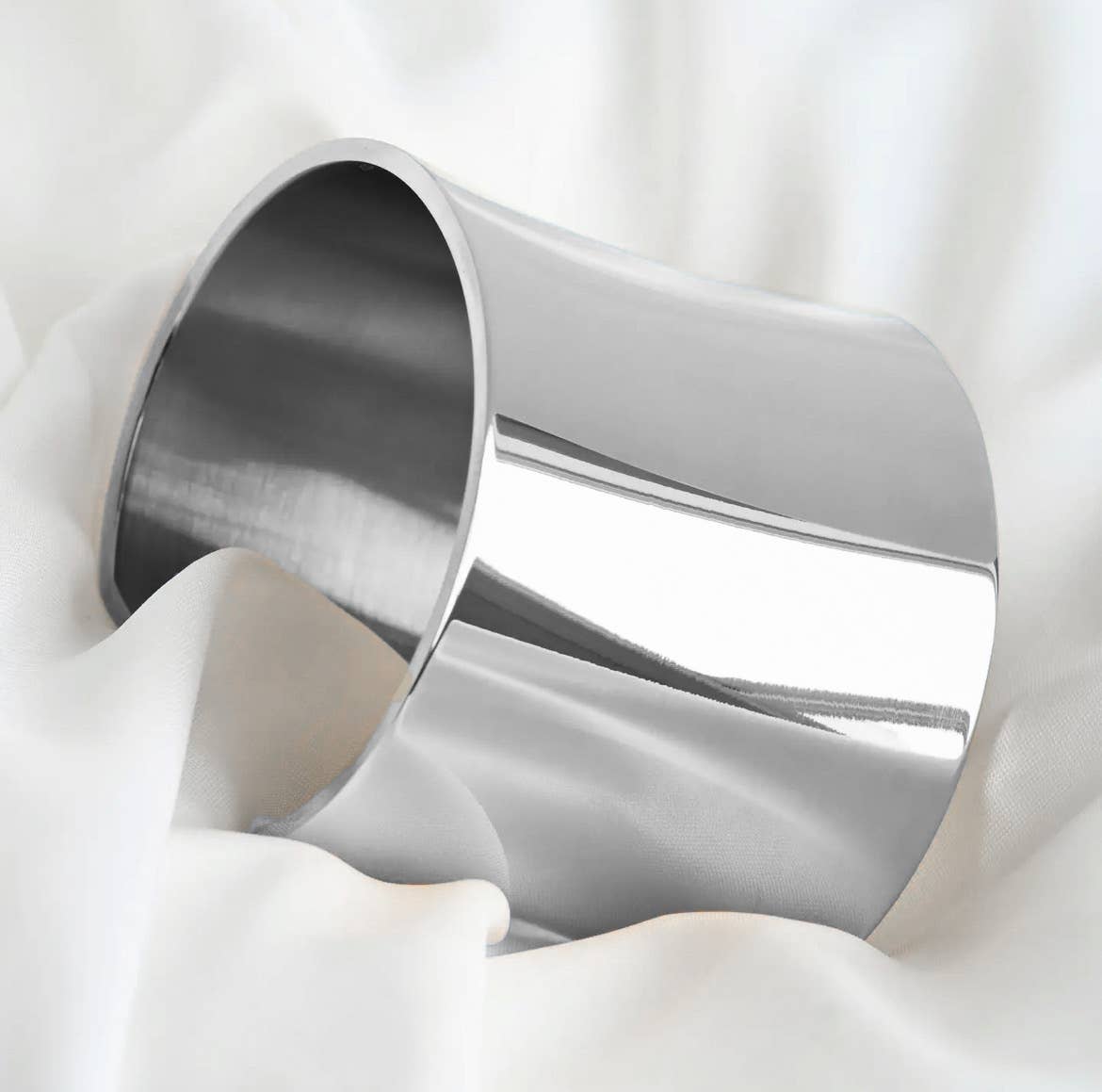 Blueyejewelry - Wholesale Cuff Bracelet - Statement Cuff Bracelet - Waterproof Wide Gold Bangle4