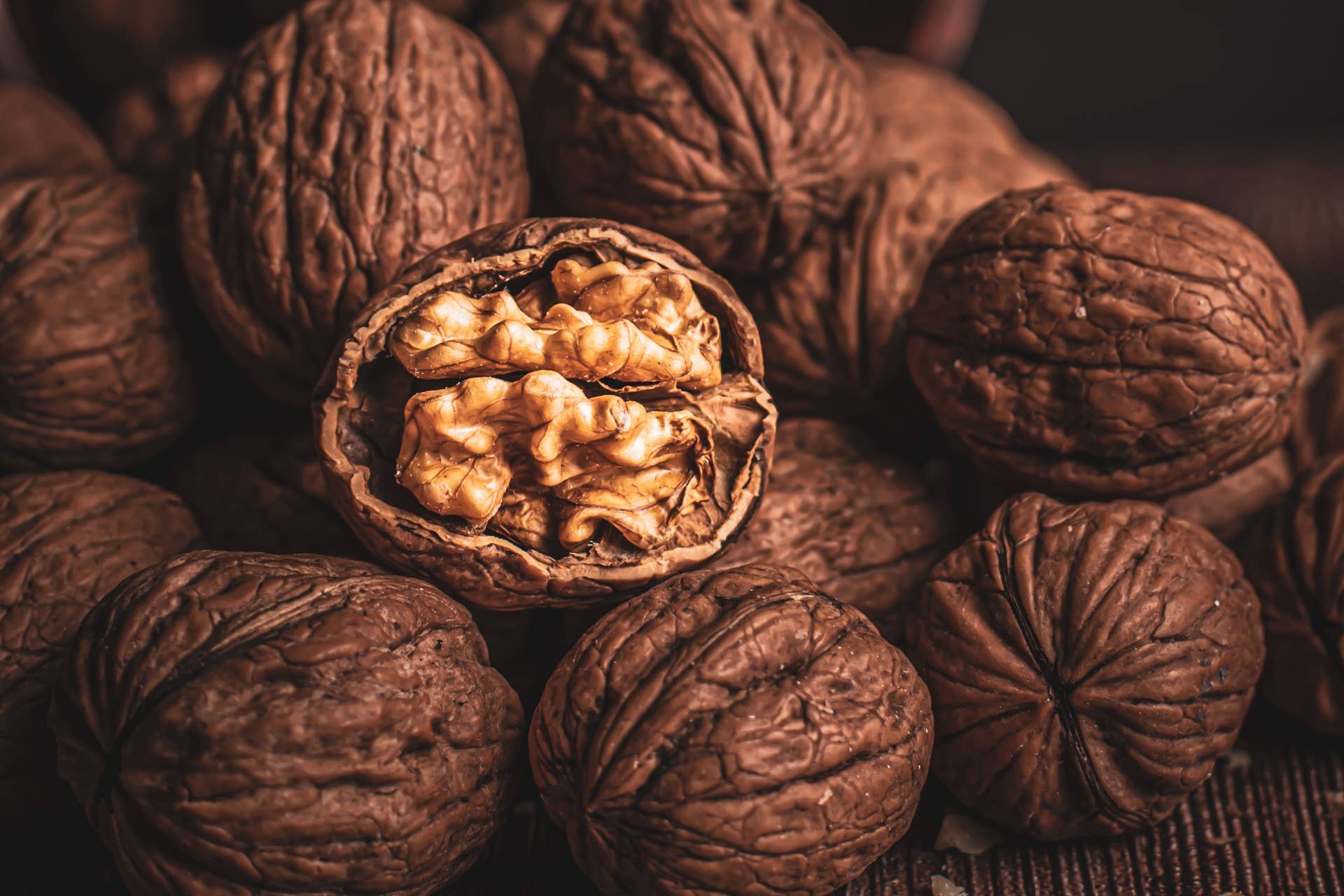 Les Paysans du Bocage – wholesale Nut oil – Toasted Walnut Virgin Oil - 250 ml - Vegan1