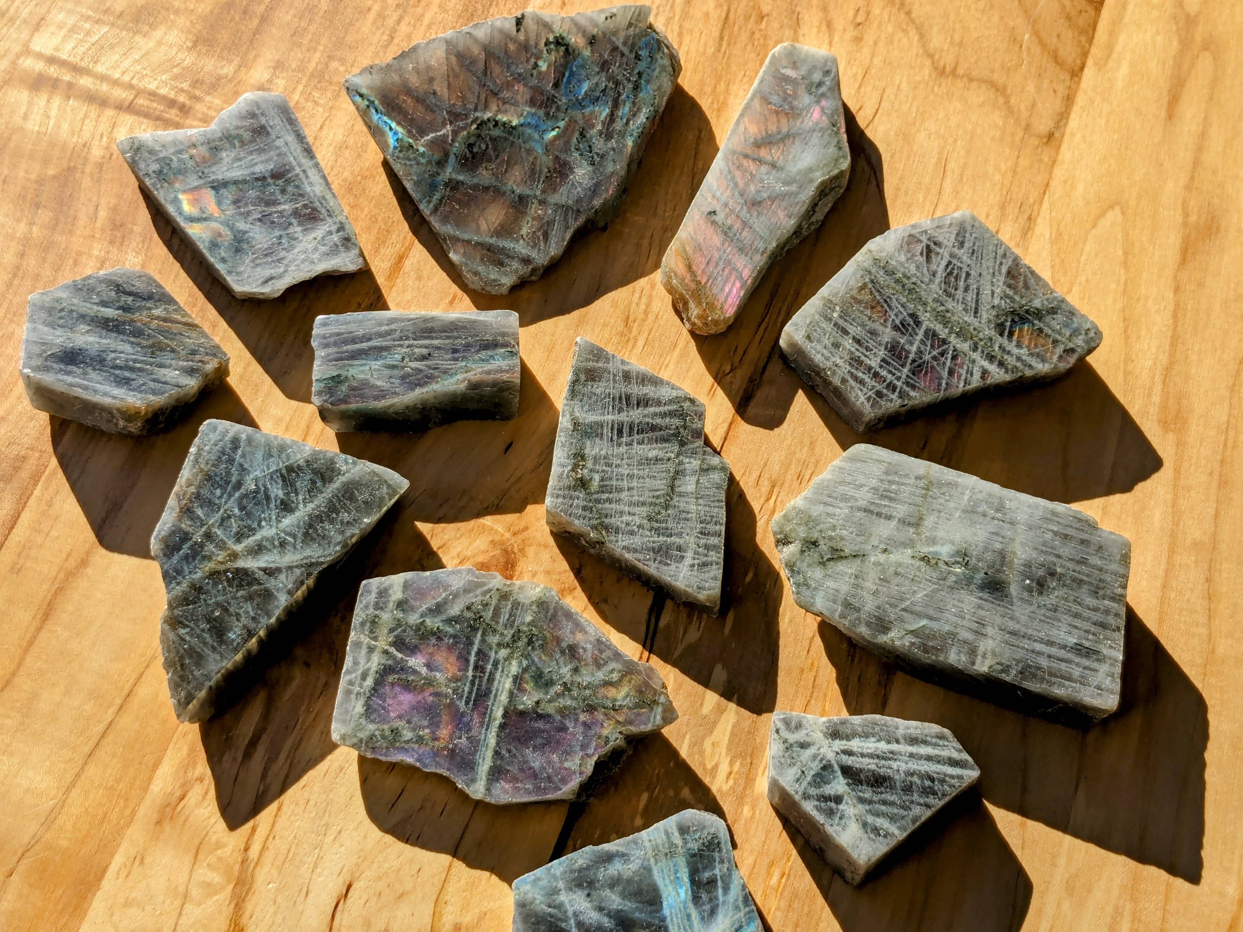 Jensen Rocks – wholesale Spiritual stone/crystal – Labradorite Purple, 1 Side Polished AAA Flash! - 1-6 KG Lots3