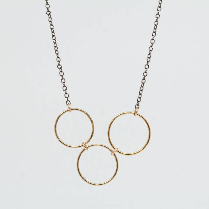 Collier Trio de Promesses pour la vente par Tumbleweed Shop and Studio LLC