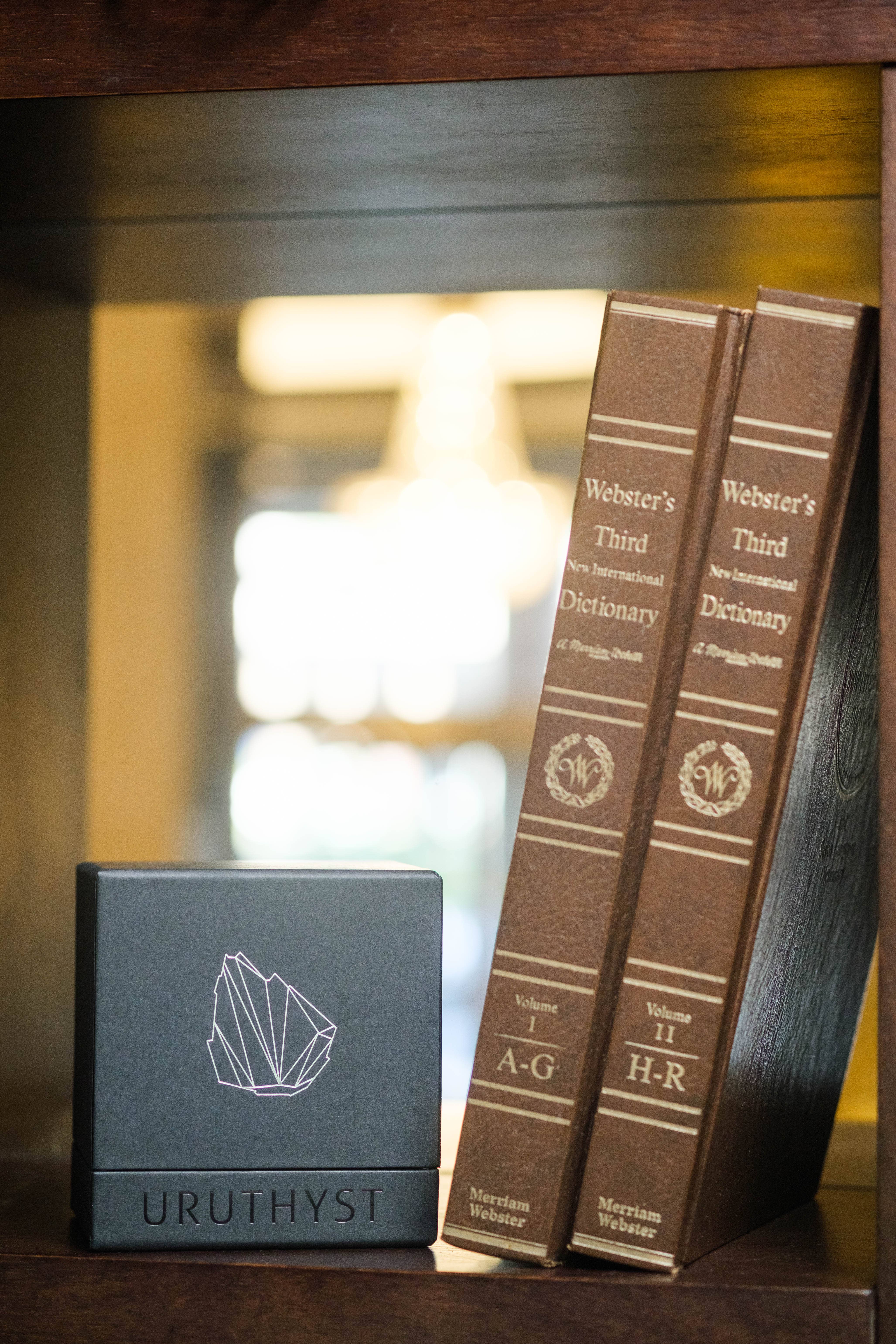 Uruthyst – wholesale Spiritual stone/crystal – CUT BASE  AMETHYST - PACK OF 87