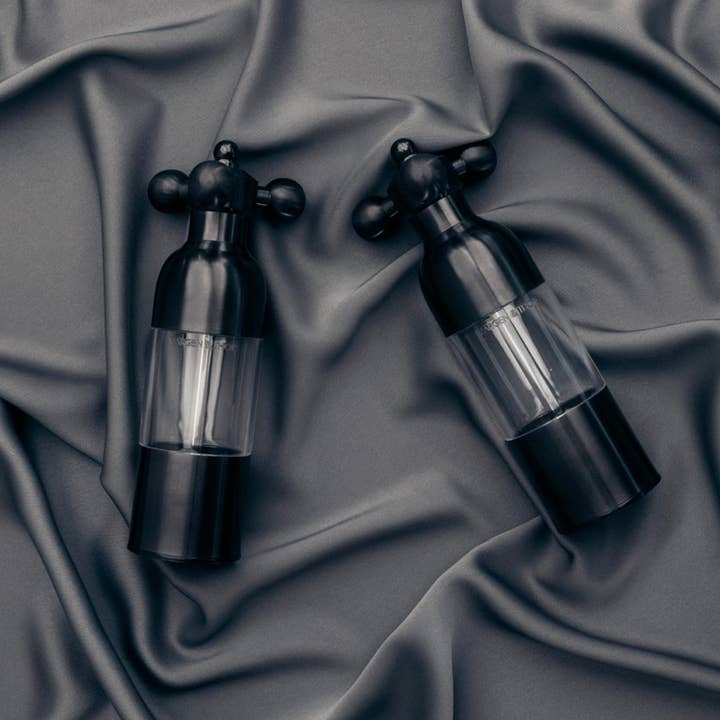 AXIA, Salt and pepper mill (Matt black) for wholesale by Vargen & Thor