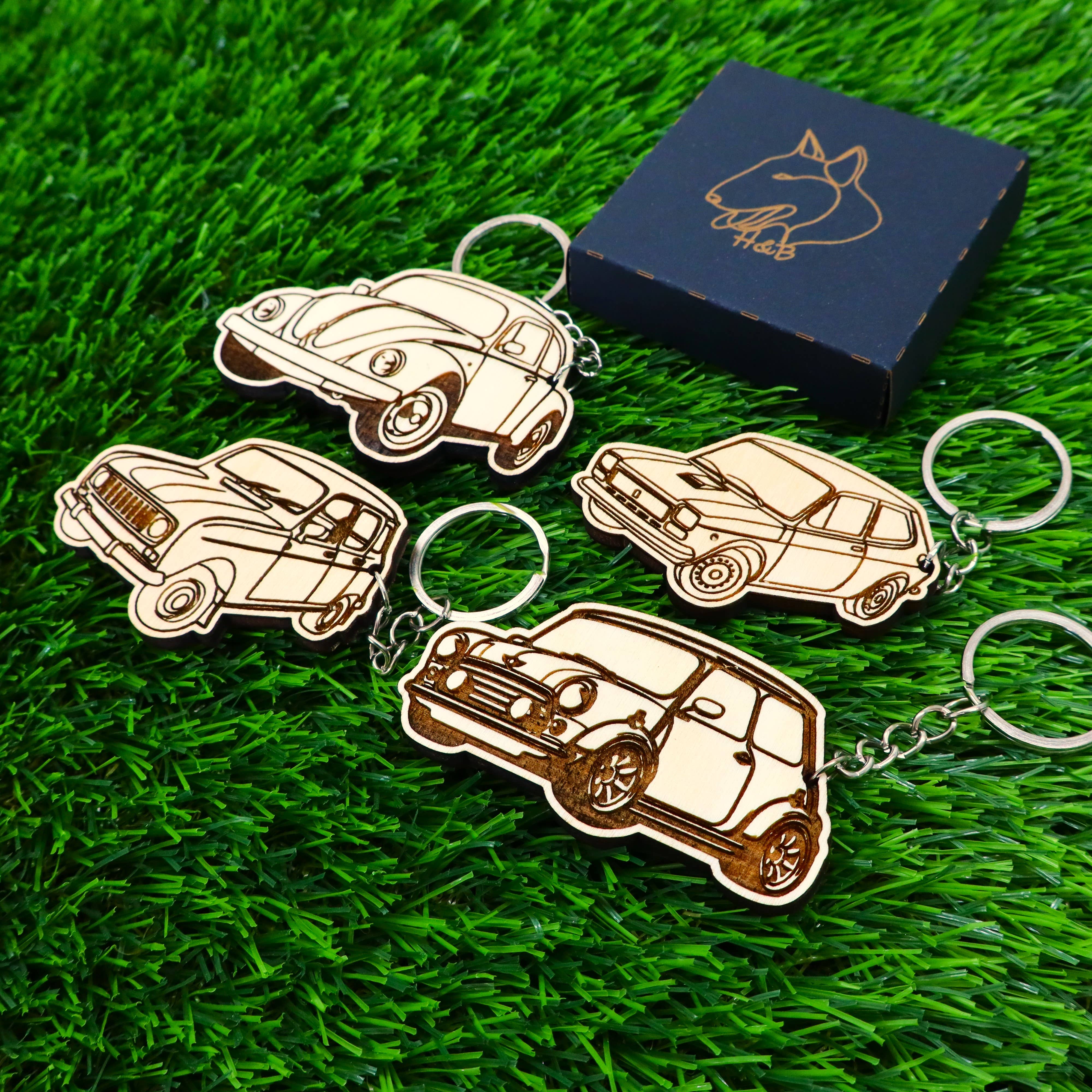 Herbs&Belles - Wholesale Keychain - Unisex - Vintage Car Wooden Colorful Keychain, Classic Automobile7
