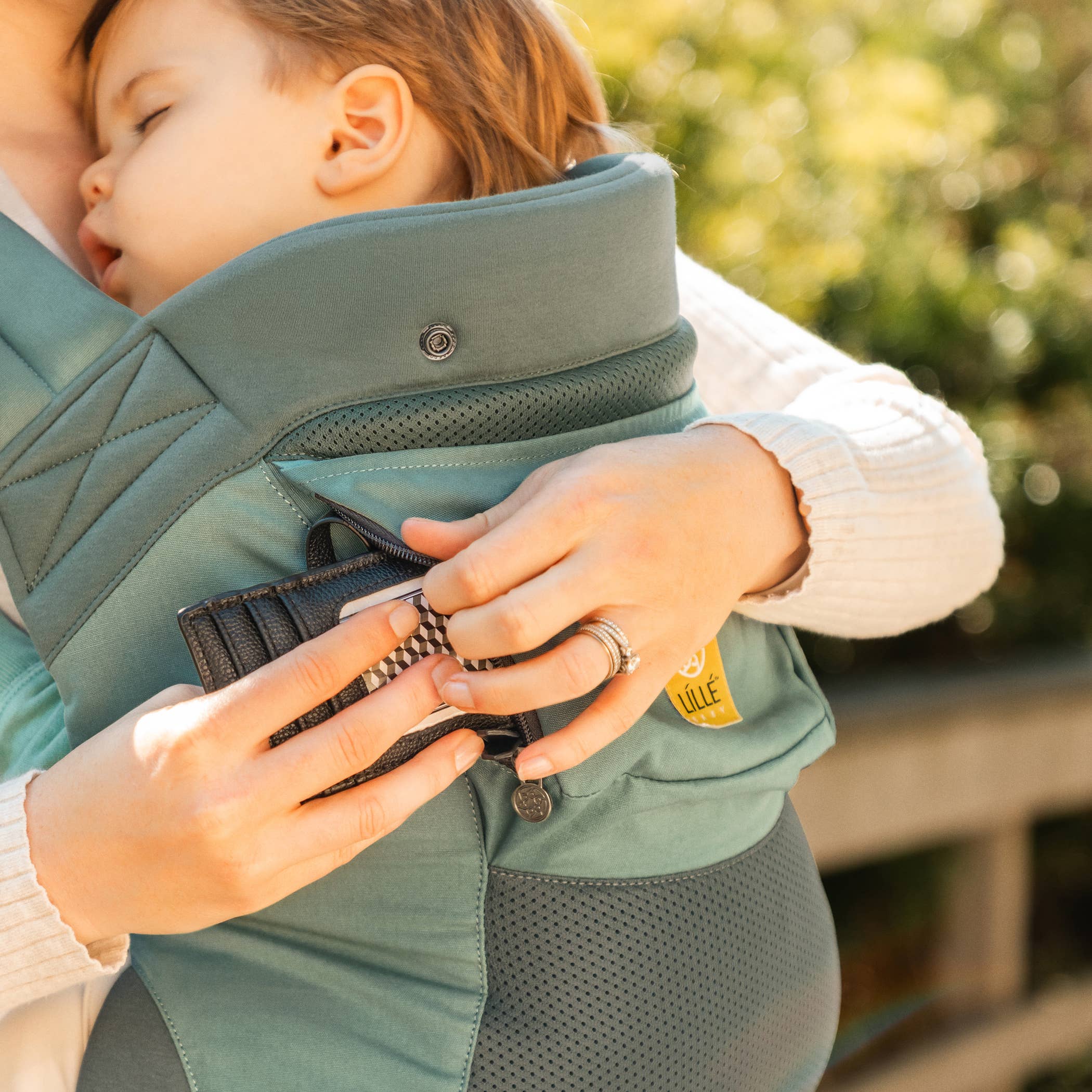 LILLEbaby - Wholesale Baby Carrier - CARRYON AIRFLOW DLX - WILLOW8