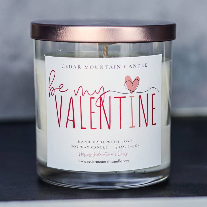 Be My Valentine - Alla hjärtans dag sojaljus - 9 oz burk för wholesale av Cedar Mountain Candle