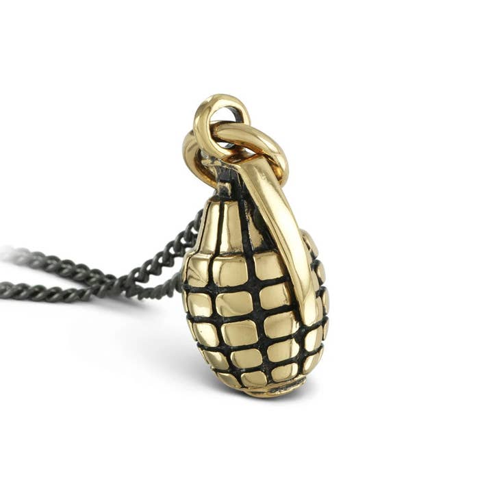 Collana Granata in bronzo per la vendita all'ingrosso da parte di Lost Apostle