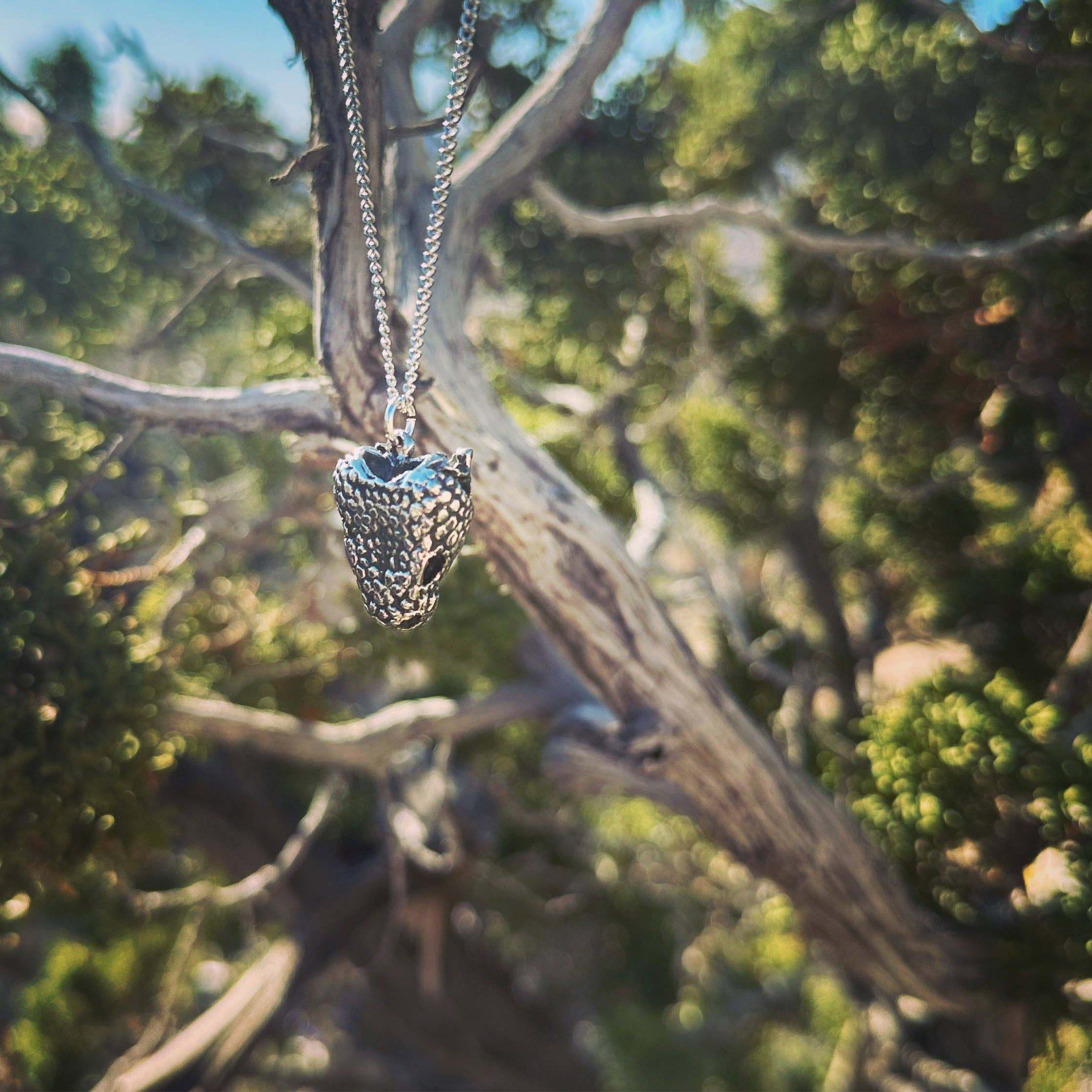 Fire & Bone – Großhandel Kette mit Anhänger/Charm – Gila-Krustenechse8