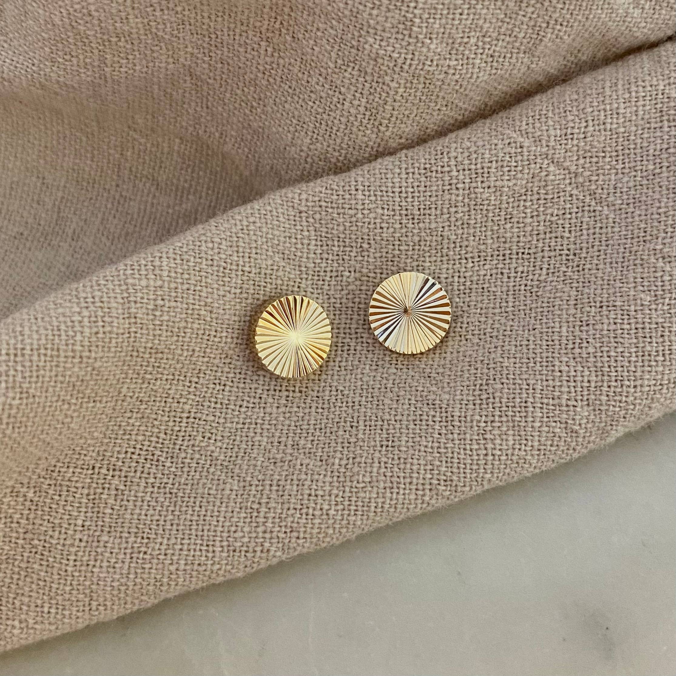 Amady Jewelry - Wholesale Stud/Post Earrings - Dot Stud Post Studs Earrings 18k Gold Filled