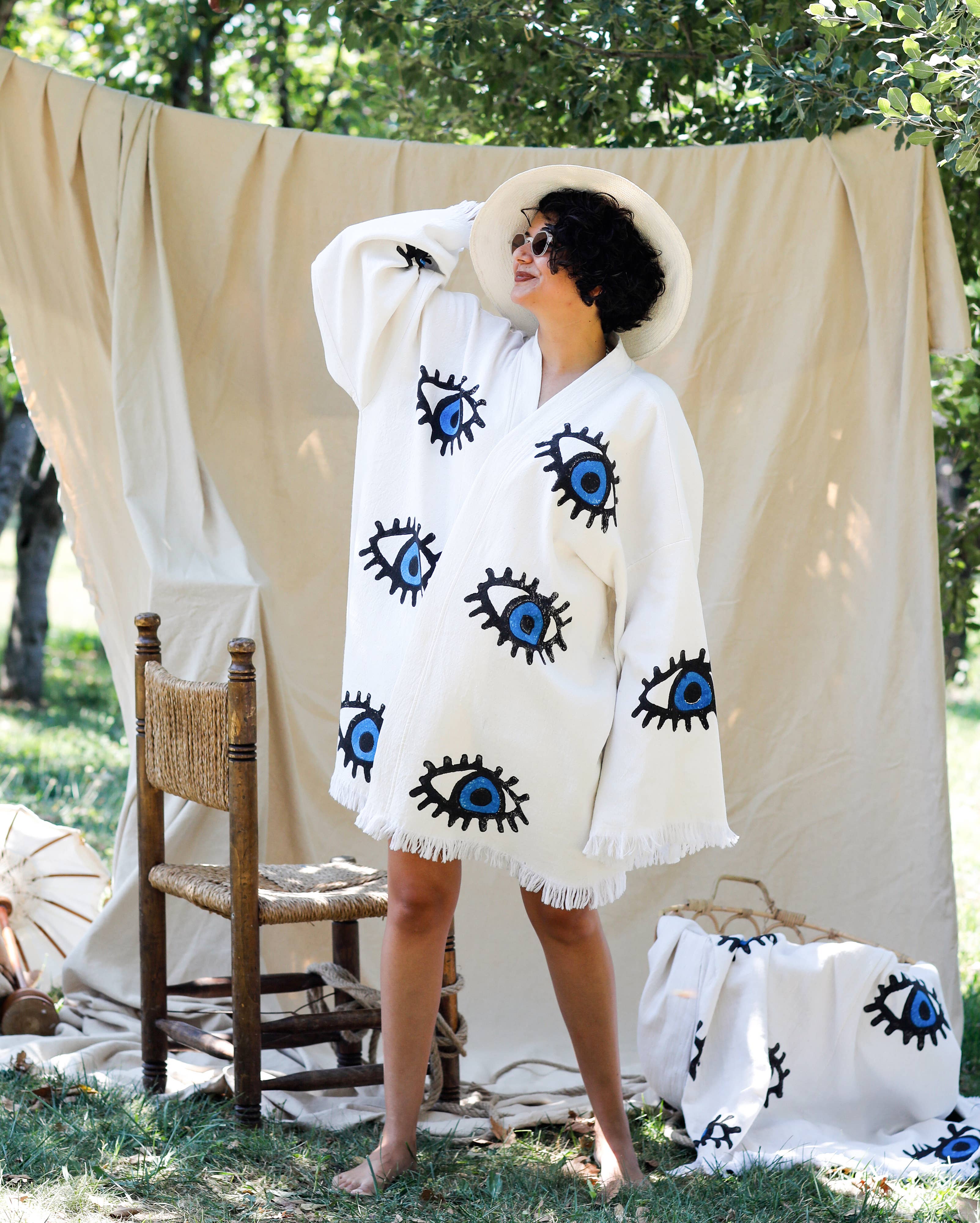 Moa – Kaftan - Mulher por atacado – Kaftan Kimono curto olho grego azul Moa3