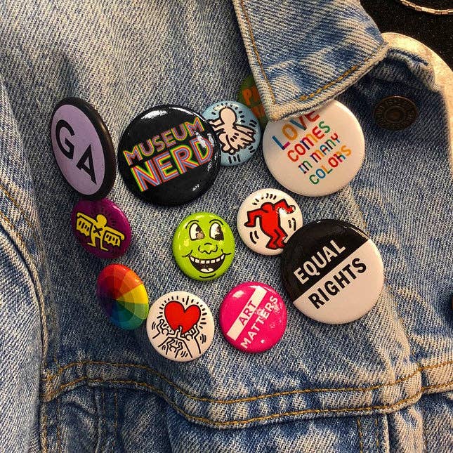 Popcorn Custom Products - Wholesale Lapel Pin/Button - Museum Nerd Classic Black Button2