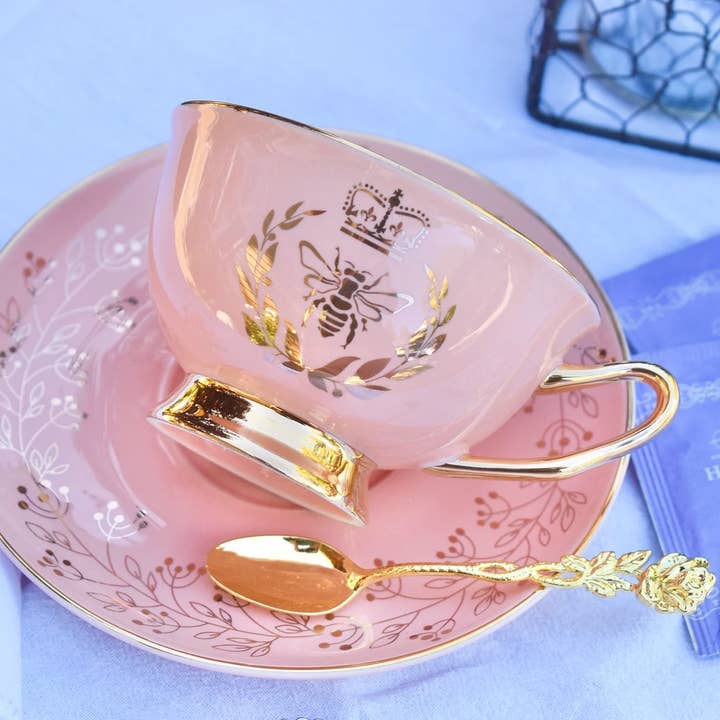 Tazza da tè e piattino Regency Golden Bee Rose Blush con oro per la vendita all'ingrosso da parte di All Little Cute Things