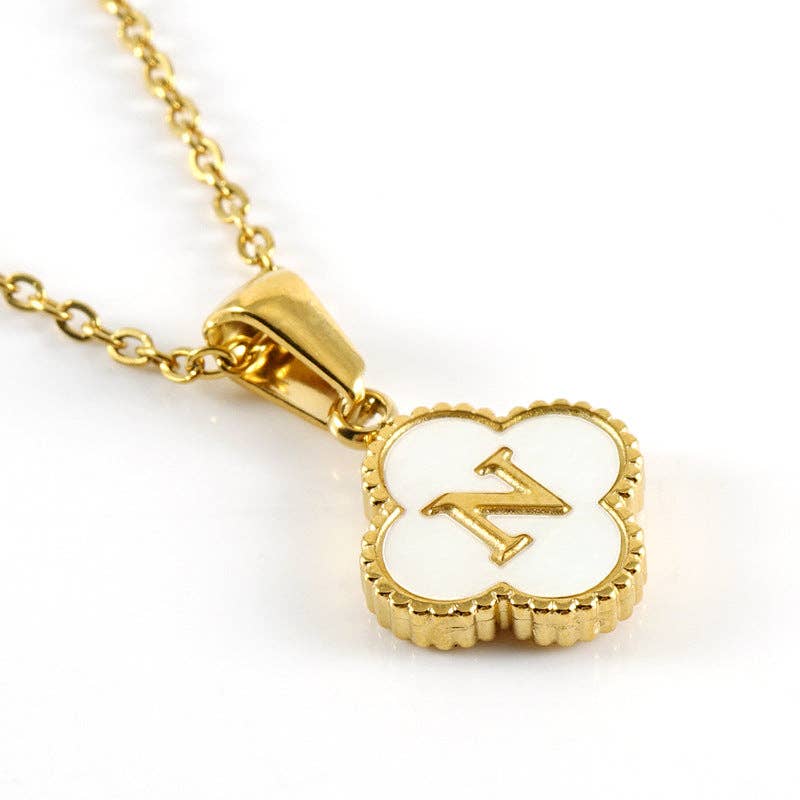 Mio Queena - Wholesale Pendant/Charm Necklace - Clover Shell Initial Charm 18K Golden S.Steel Necklace - FGS13