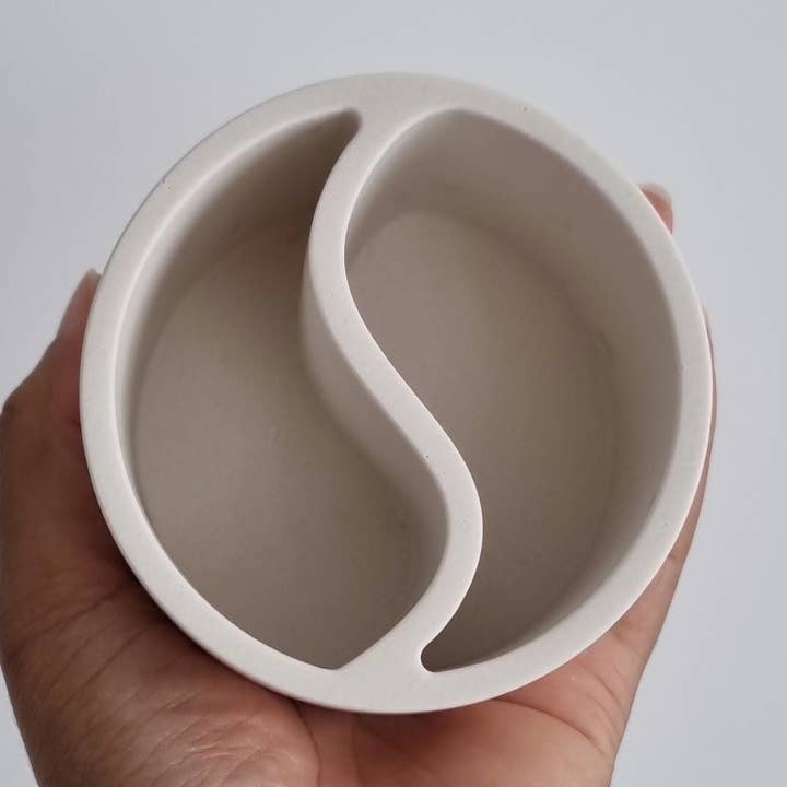 Handmade Jesmonite Ying Yang Pot for wholesale by bel-jewelry