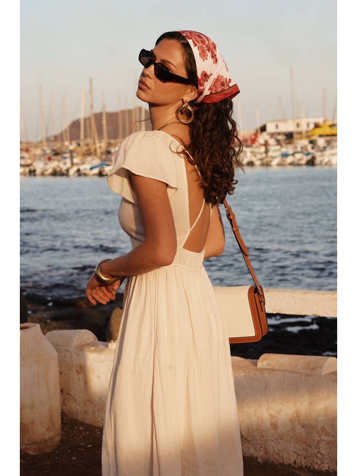 Chilli Girl Collection - Wholesale Dress - Women's - V-neck cotton umbrella maxi dress with open back4