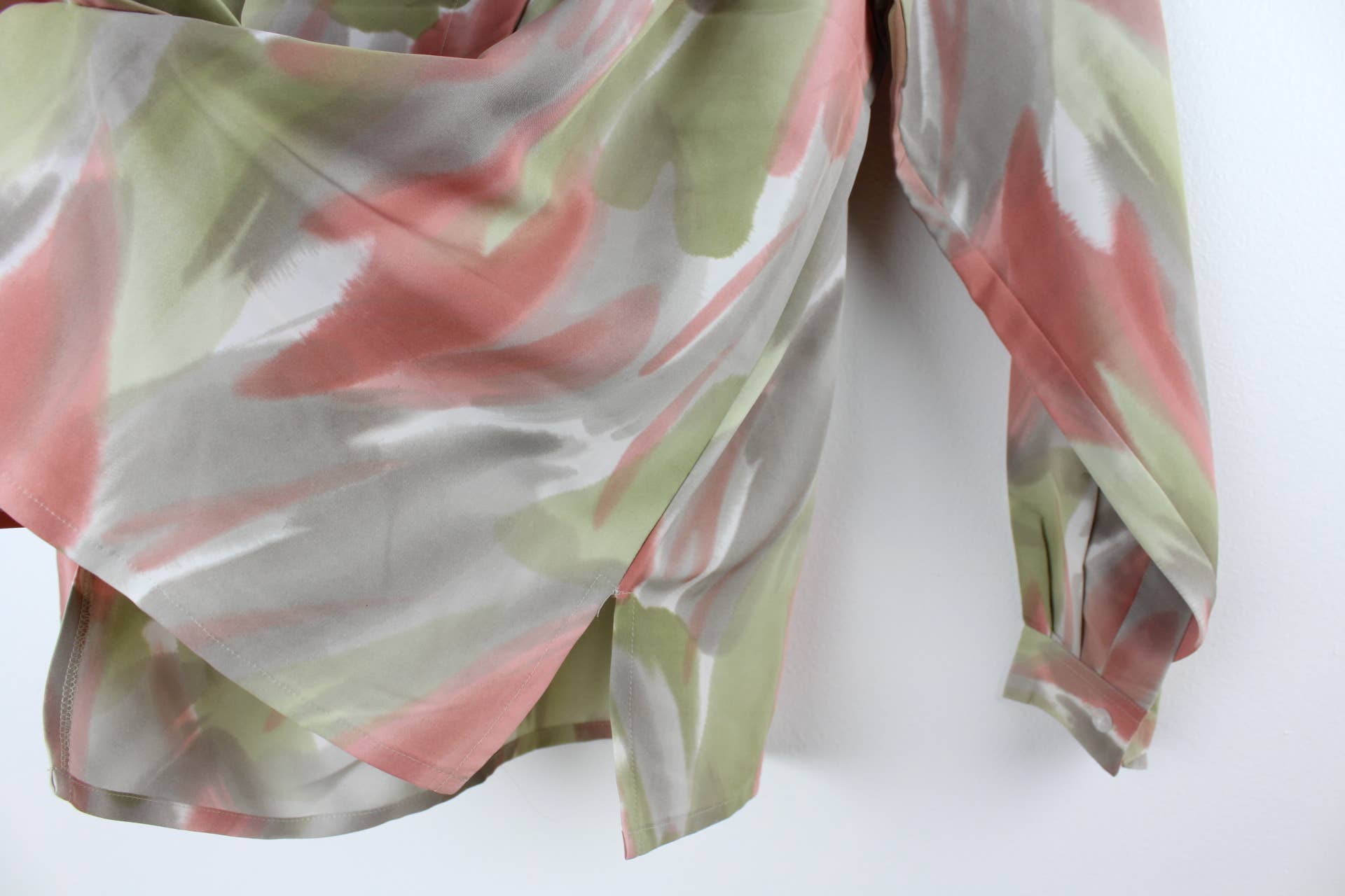 Sun's Out! - Vendita all'ingrosso Camicetta - Donna - Blusa a maniche lunghe con bottoni di seconda mano - Originale10