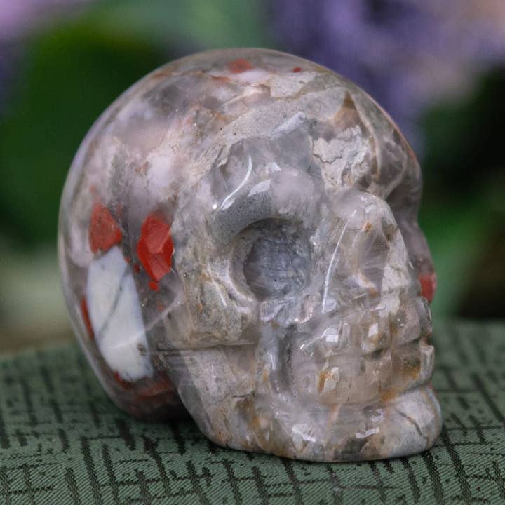 Bloodstone 2" Skull. for wholesale by Down To Earth