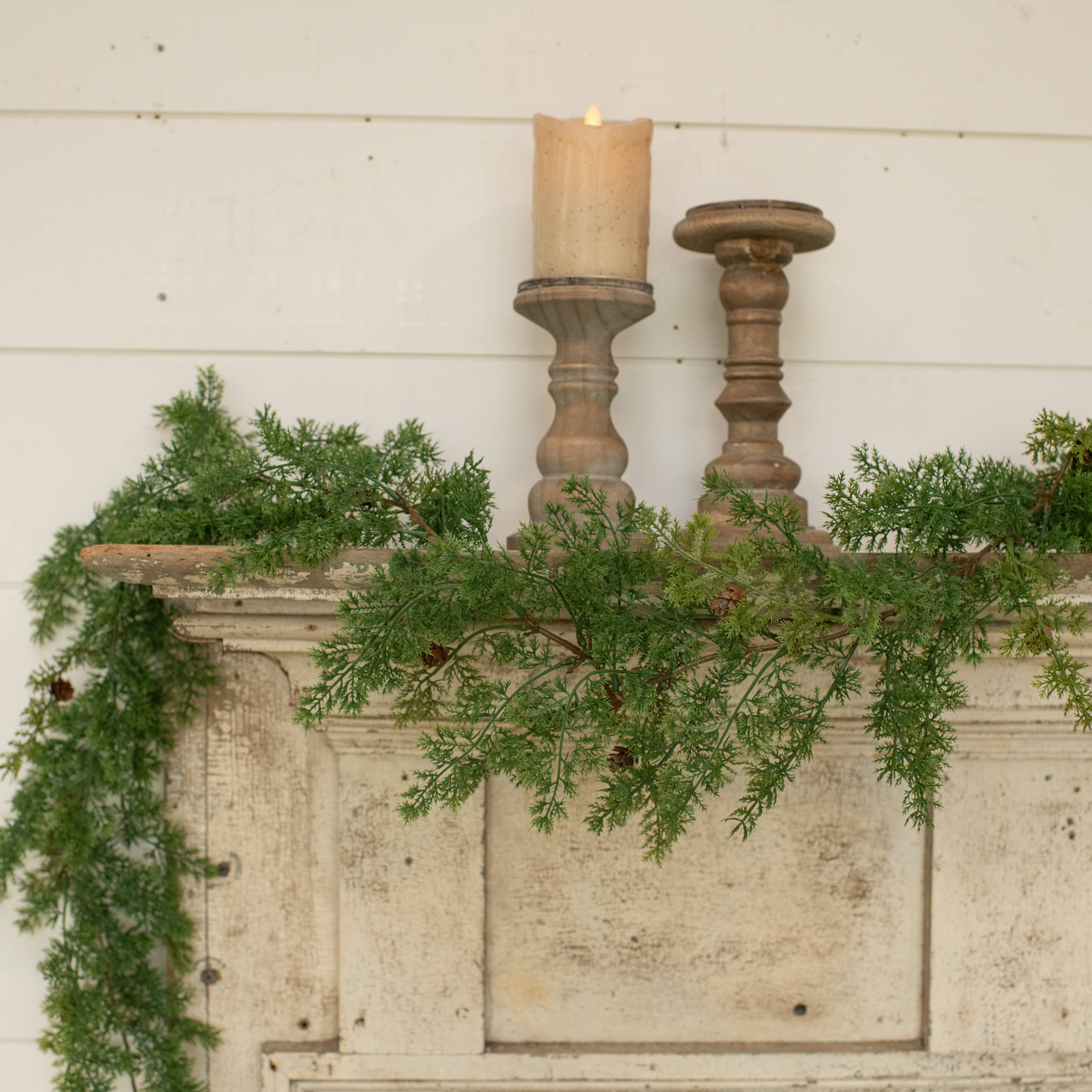 Ragon House - Vendita all'ingrosso Bandierine/Ghirlande - Ghirlanda di Cipresso 1,83 m con Pigne1