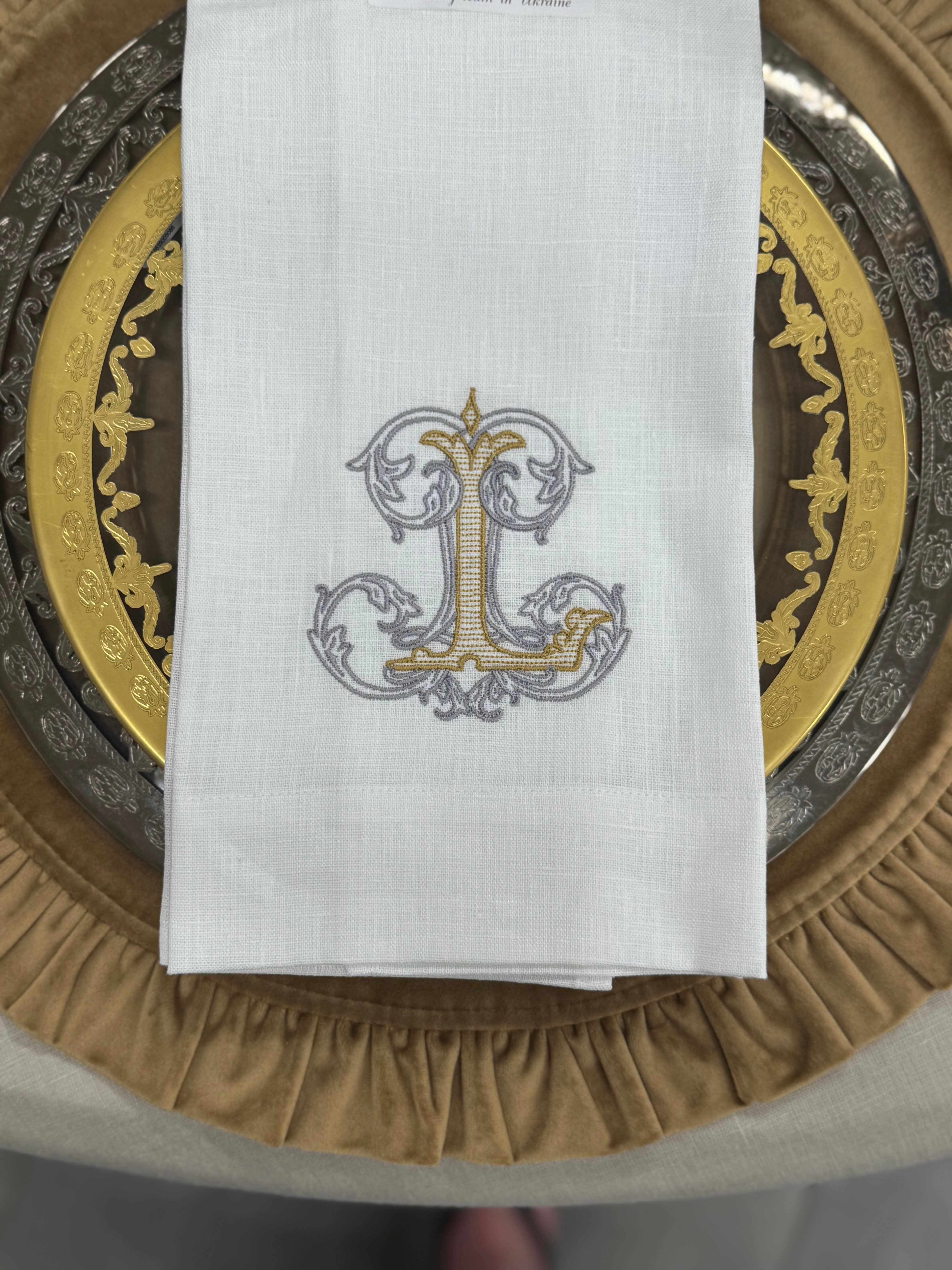 Arte Italica & Crown Linen Designs - Wholesale Tea Towel - Vintage Vine Monogram Linen Towel10