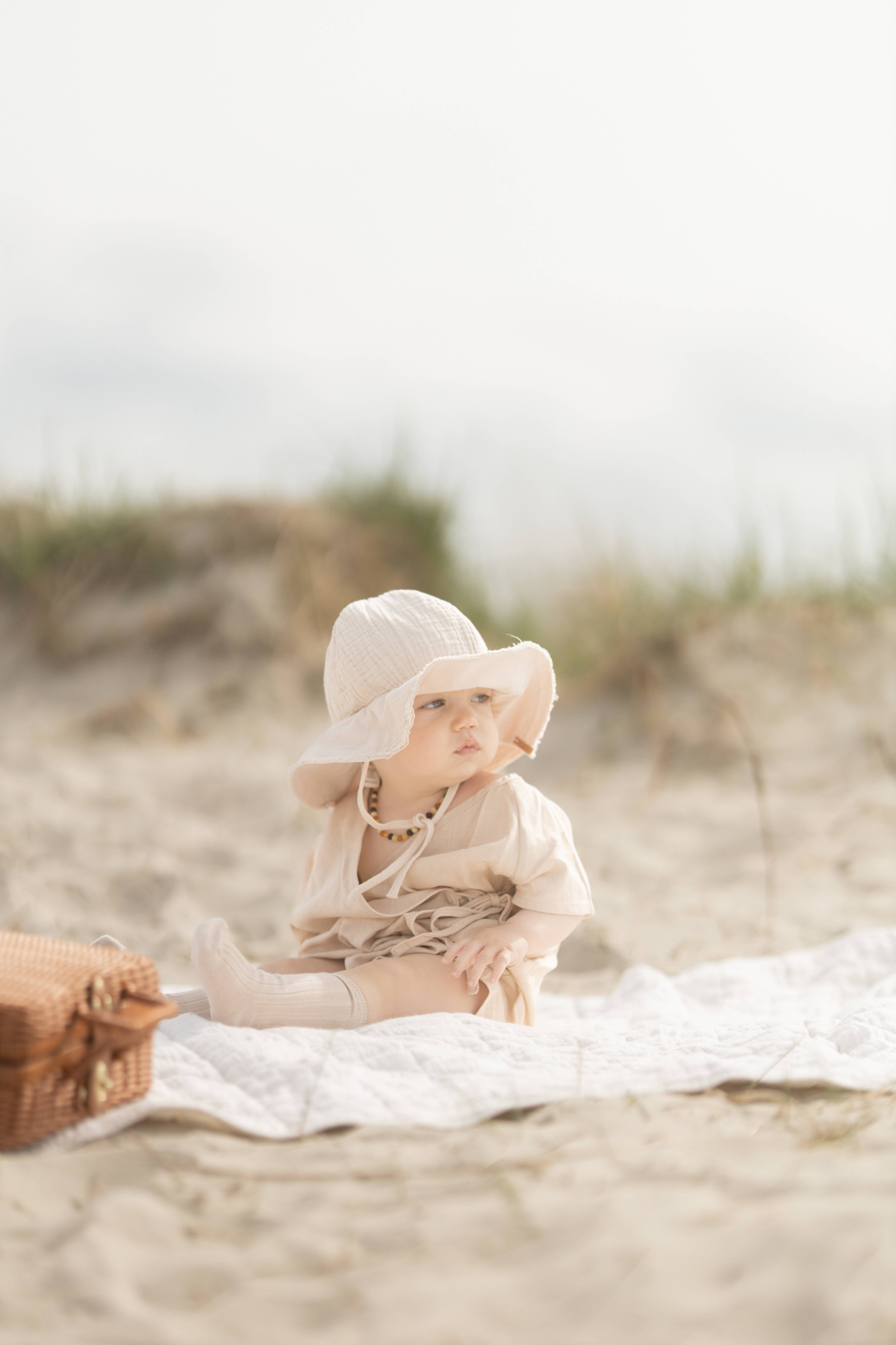 Annie & Charles - Wholesale Bodysuit (Non-Footed) - Baby - Annie & Charles® organic linen summer suit6