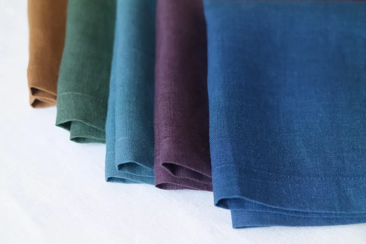Liem Home - Wholesale Dinner & Cloth Napkin - Linen Napkins with Mitered Corners in Various Colors3