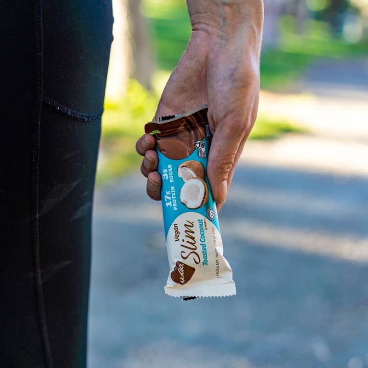 NuGo Nutrition - Wholesale Snack Bar - NuGo Slim Toasted Coconut Protein Bar6