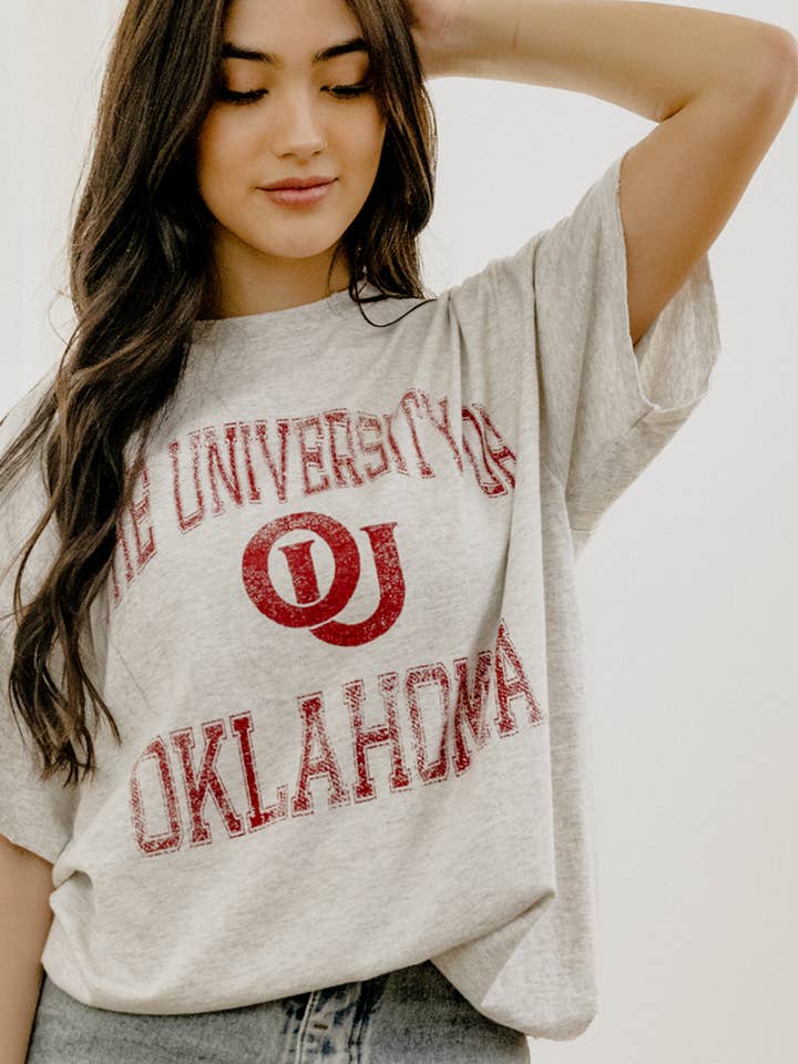 LivyLu - Wholesale Screen Printed T-Shirt - Unisex - OU Oklahoma Sooners Vintage Sport Ash Gray Thrifted Tee