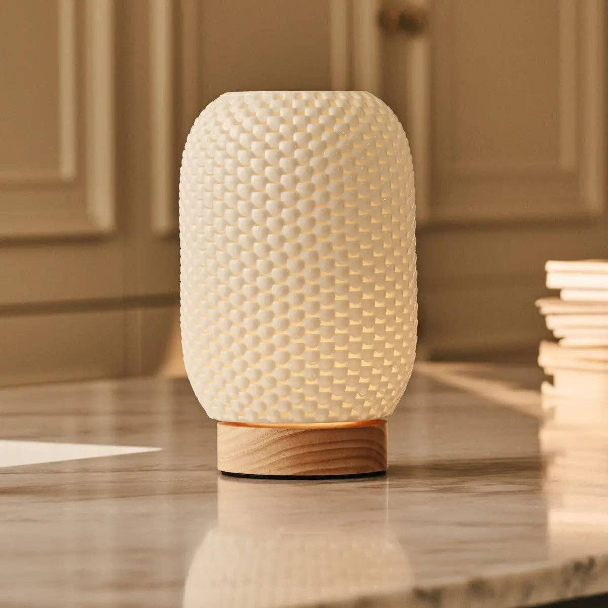 Tavellio - Wholesale Accent/Desk Lamp - Aurora Light Brown Wooden Cordless Table Lamp | 3D-Printed Porcelain, Dimmable & Up to 100 Hours of Battery Life1