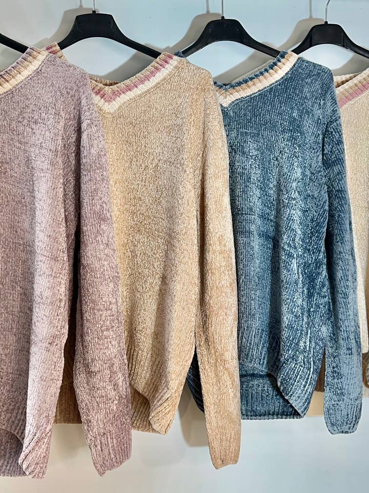 Chenille V-hals Sweater Ingen Toldafgifter Tilføjet for engroshandel hos Karamel Collection