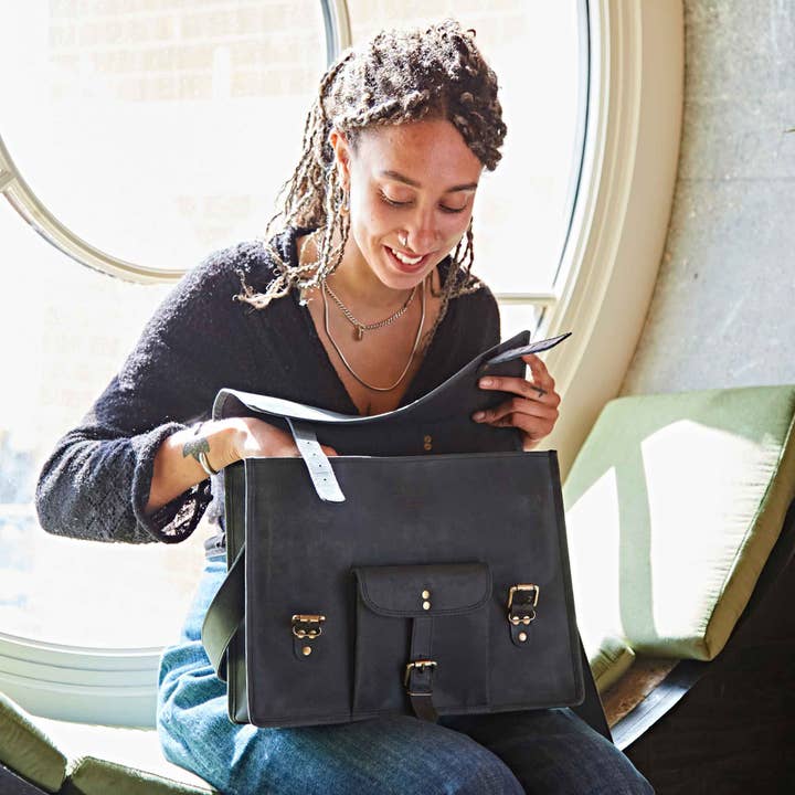 The Paper High Gift Company Limited - Wholesale Messenger Bag - Unisex - Buffalo Leather Vintage Satchel - Handmade