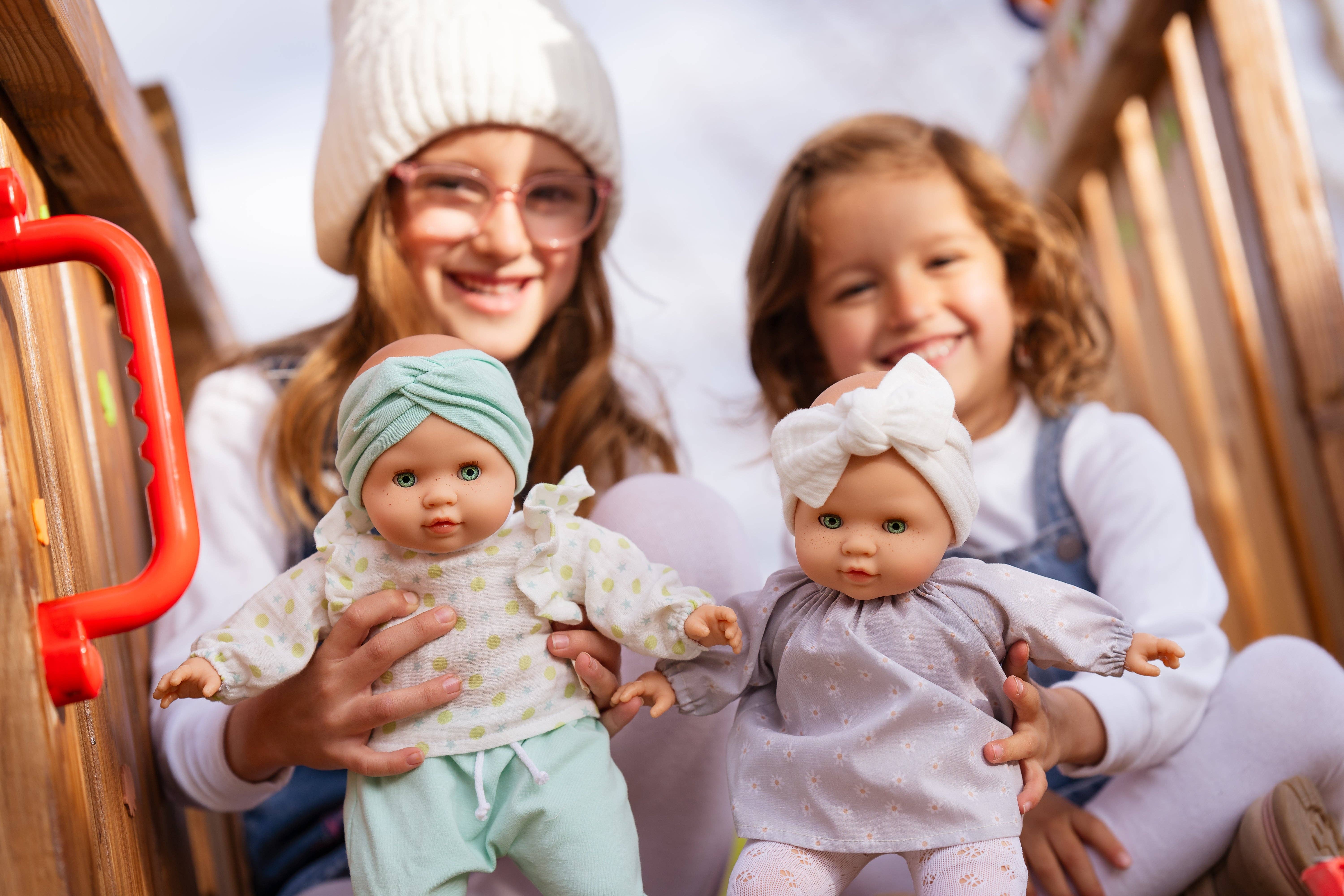 Shine on me Distribution - Vente Poupée – enfant - Bébé Gordis - Lola avec pantalon turquoise - Paola Reina1