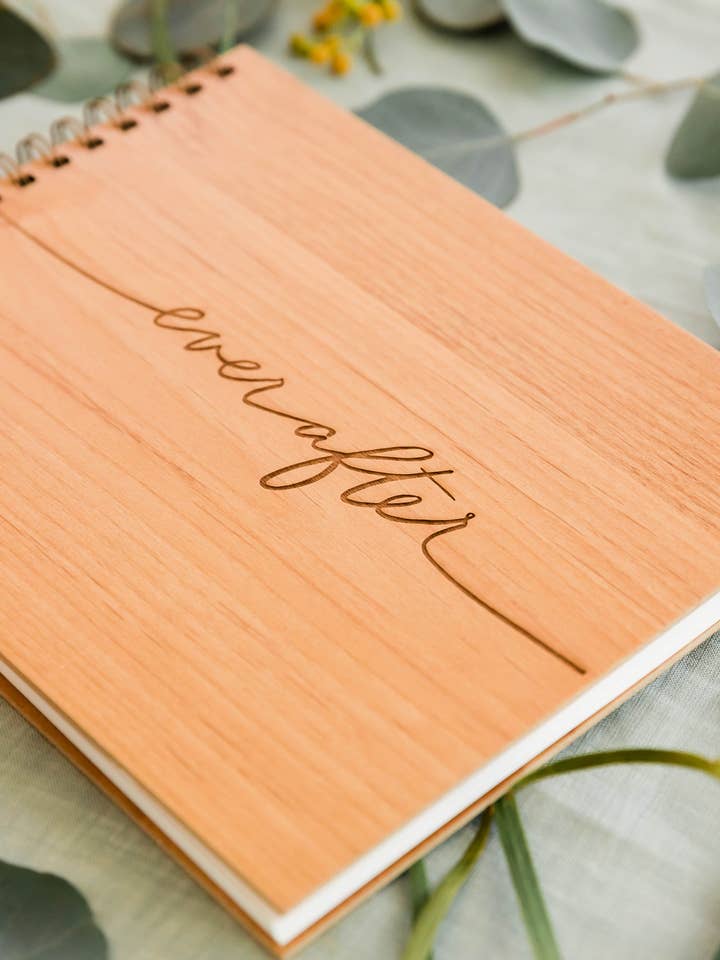 Libro de visitas Ever After Wood para venta al por mayor de Hereafter