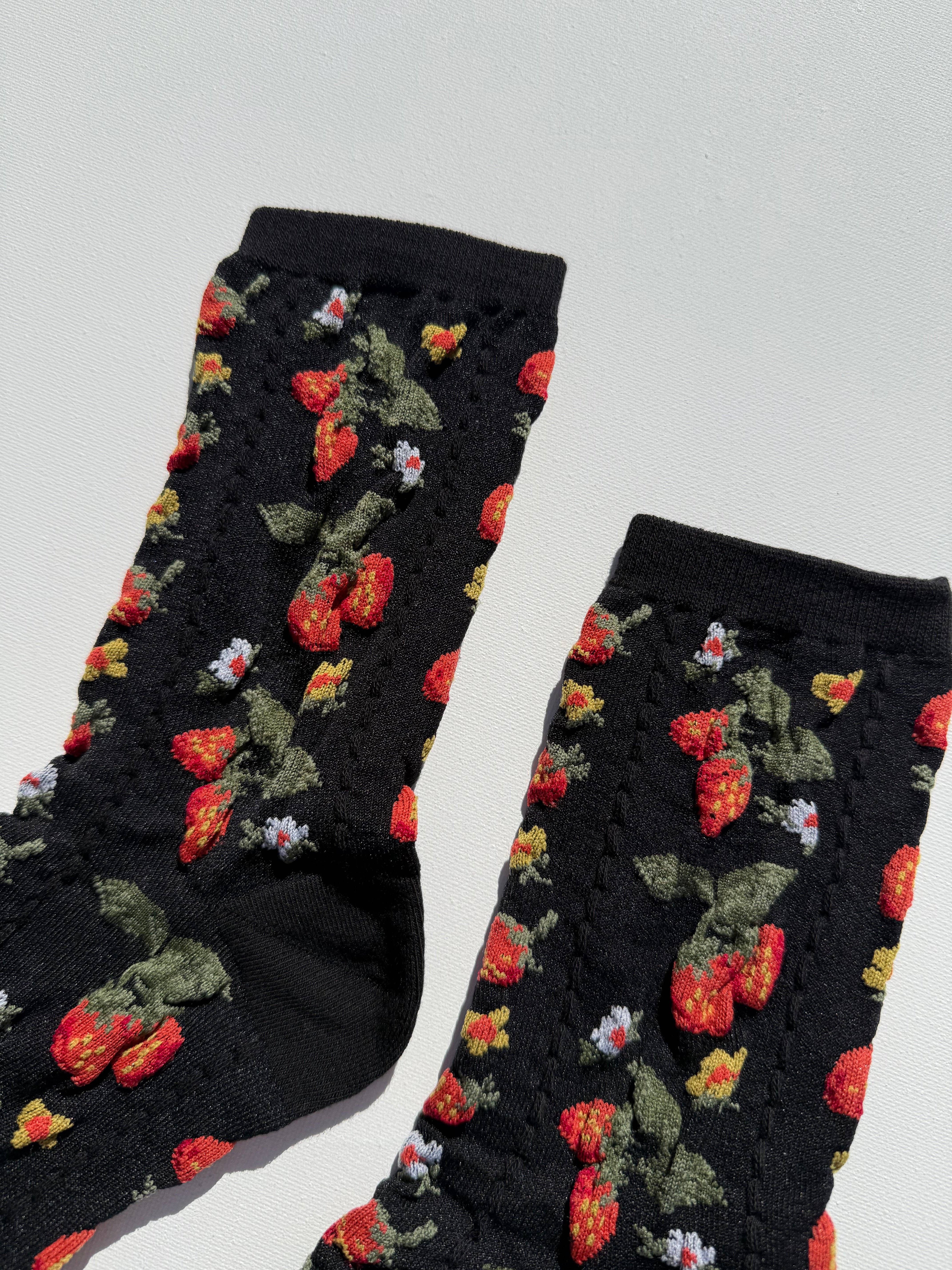 Billy Bamboo - Wholesale Socks – Women's - STRAWBERRIES SOCKS16