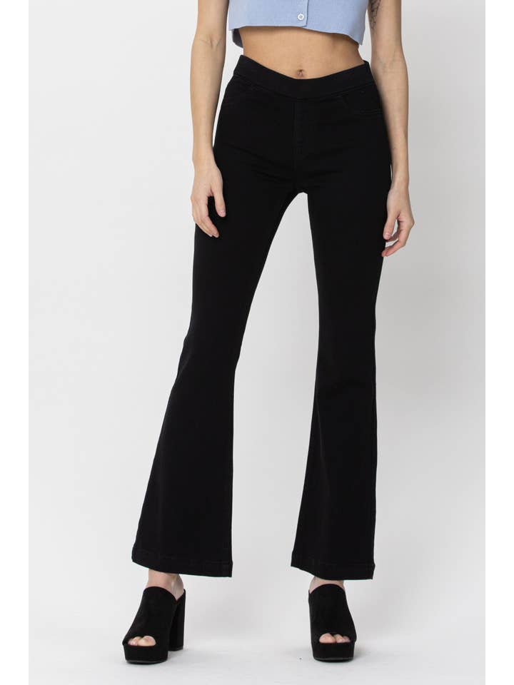 Cello Jeans - Wholesale Jeans - Women's - AB35173BLK-30 sbs Black Petite Flare Jegging (open pack)