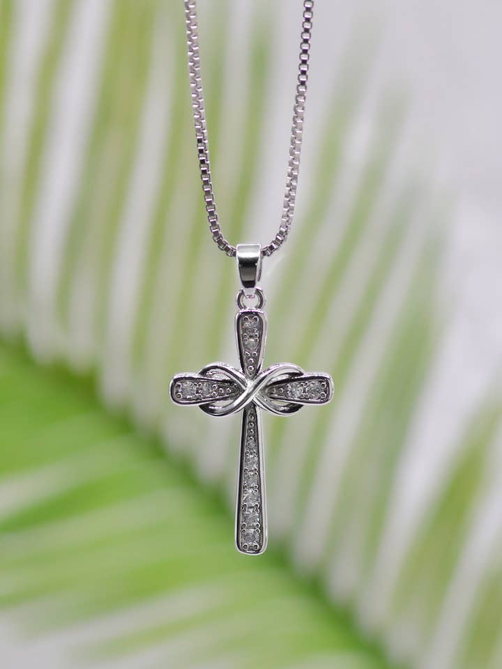 Infinity Cross Halsband-Eden Merry Halsband för wholesale av Eden Merry Jewelry by James Lawrence
