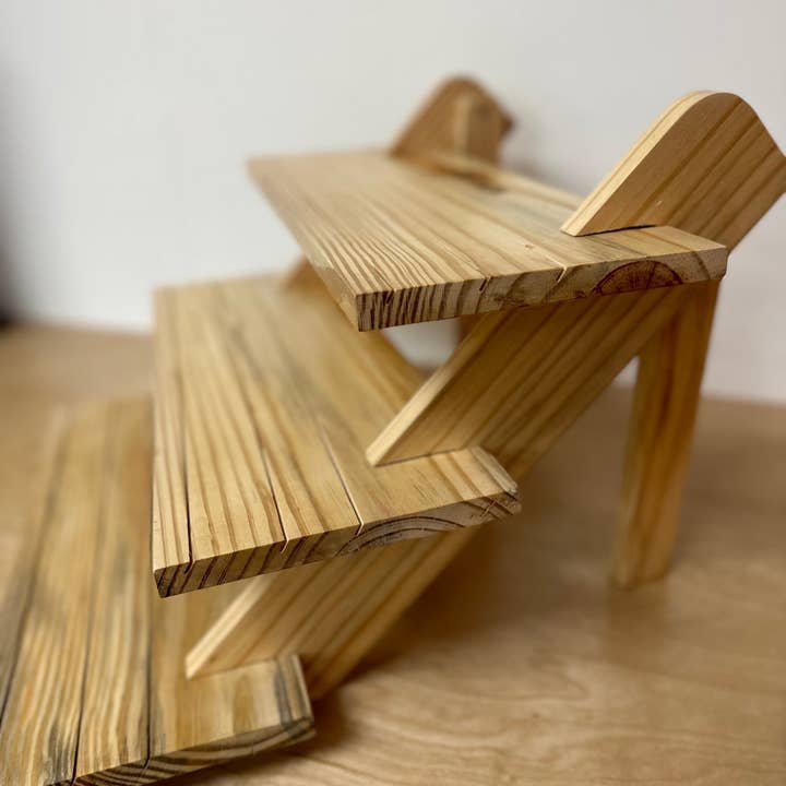 Fair Anita - Wholesale Display Shelf - Wooden Tier Slat Retailer Display1