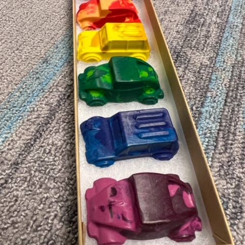 Cre8ive Crayonz - Wholesale Crayons - Kids & Baby - Car and Truck Rainbow Crayon Gift Box5