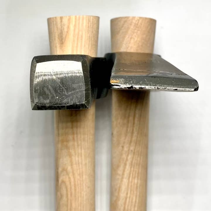 Salzmann Restwaren GmbH - Wholesale Handy Tool - CircumPro Rhenish Mason's Hammer1