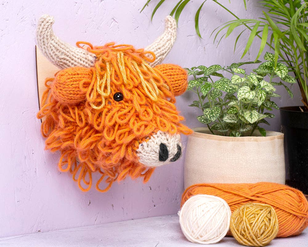 Sincerely Louise - Wholesale DIY Craft Kit - Mini Highland Cow Head Knitting Kit6