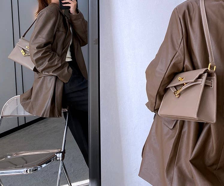 Sook Stainable - Vendita all'ingrosso Tracolla - Donna - Borsa a tracolla a busta in vera pelle con chiusura metallica13