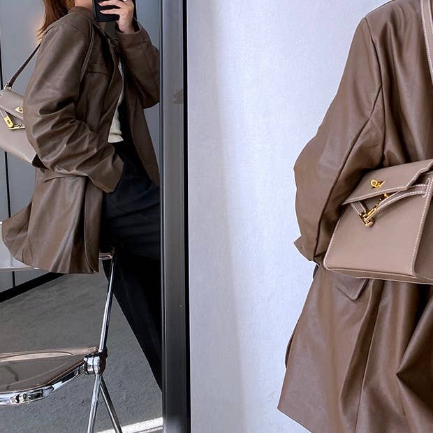 Sook Stainable – wholesale Axelremsväska – Dam – Äkta läder kuvert axelväska med metallförslutning17