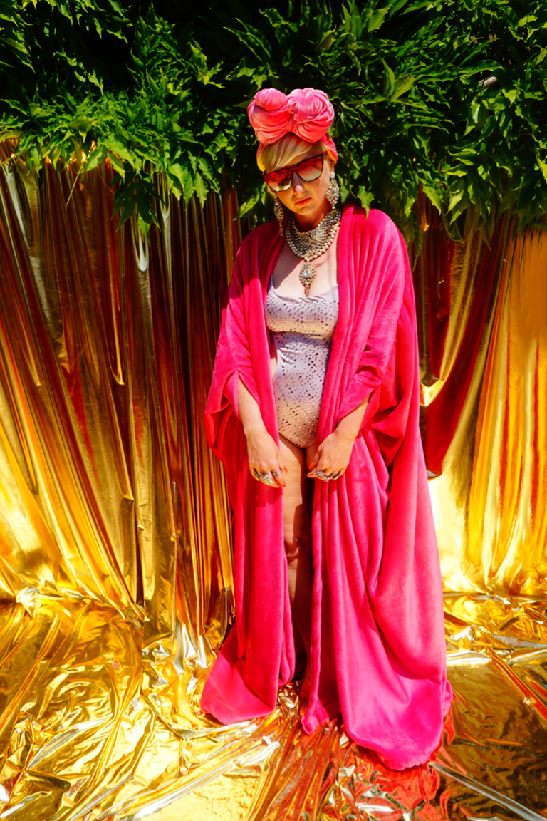 Fumbalinas - Wholesale Robe - Women's - Cuddle Fleece Faux fur Feel Snuggle-blanket Robe - Choose your colour11