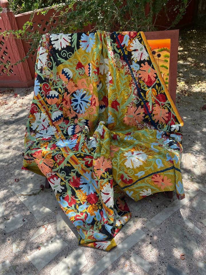Pure Cotton Suzani Vintage Embroidery Kantha Quilt Handmade for wholesale by Bhawana Handicrafts