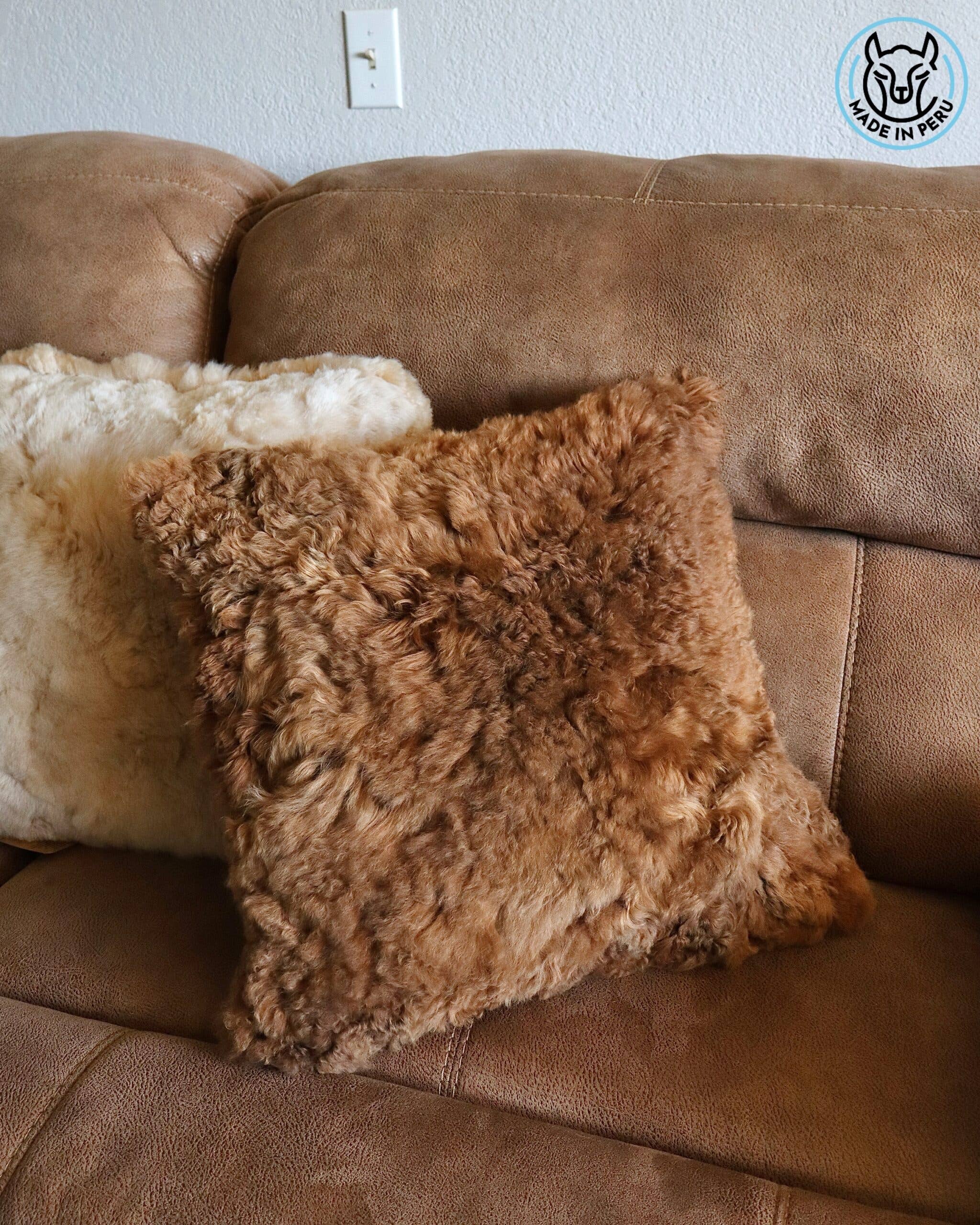 Circle Textile - Wholesale Retailer Sample - Home Decor - Andes - 100% Alpaca Fur1