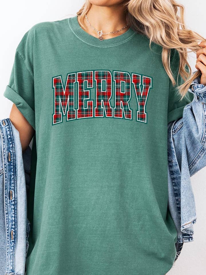 Klassisk rutigt julmotiv plaggfärgad t-shirt för wholesale av Pink Irene Wholesale