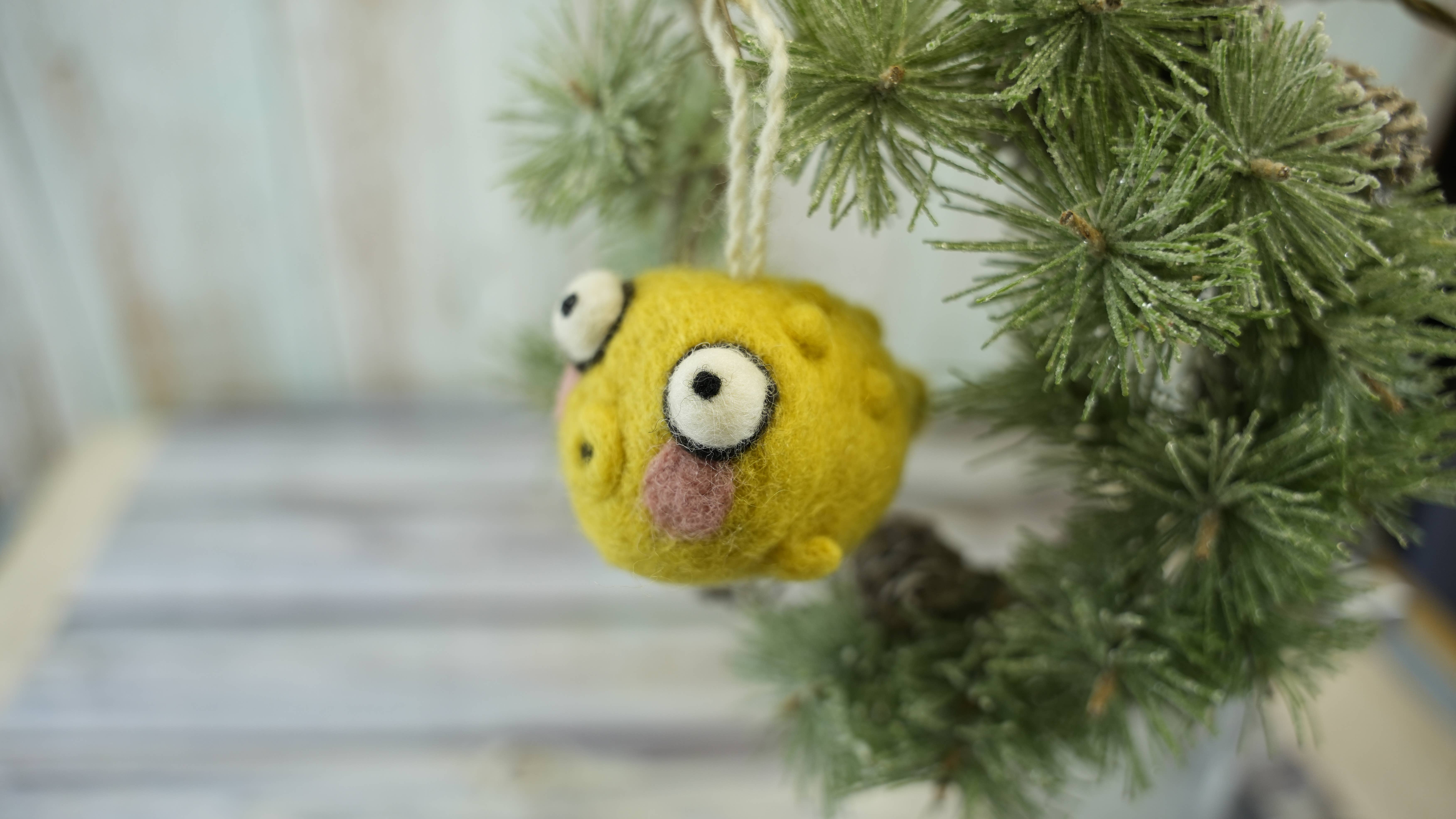 Woolbuddy - Wholesale Ornament - Pufferfish Premade Ornament1