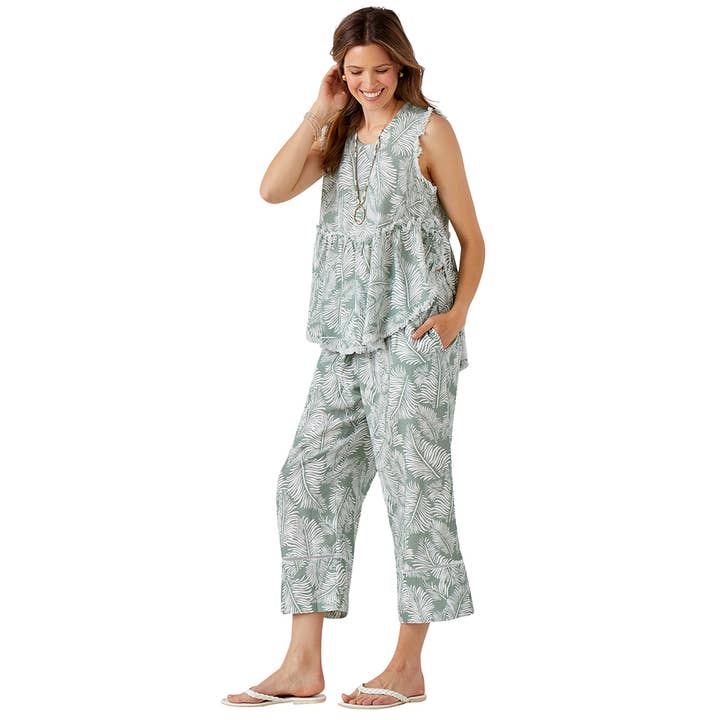 Charlie Paige - Wholesale Pants - Women's - Linen Blend Capri Printed Pant, Sage