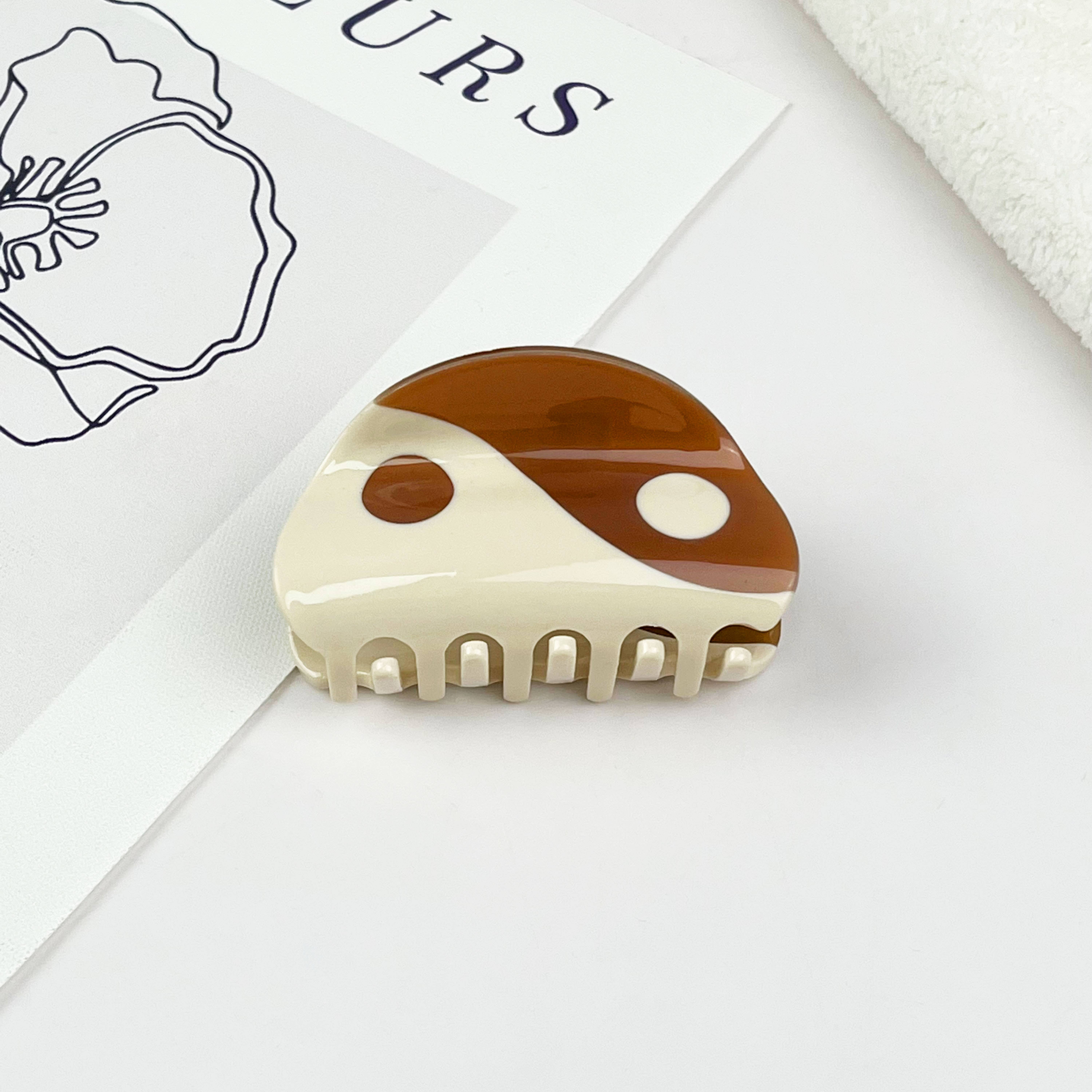 TheDivaSoap - Wholesale Hair Clip - Women's - Balance Yin Yang Claw Hair Clip, Eco-Friendly5