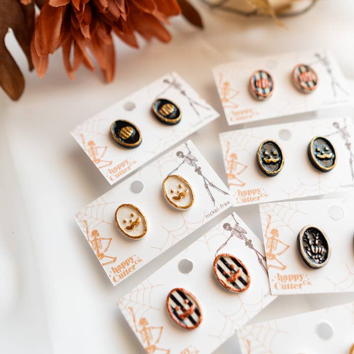 Happy Cutter Co - Wholesale Stud/Post Earrings - Halloween Stud Earrings | Cute Oval Halloween Accessories8